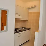Condominio Tonin B Apartamento *