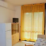 Condominio Tonin B Apartamento *