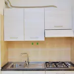 Condominio Tonin B Apartamento *
