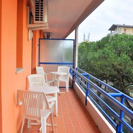 Condominio Tonin B Апартаменты *