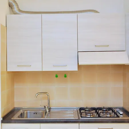 Condominio Tonin B アパート *